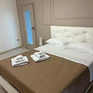 https://happy-fly.hotels-amalfi.com